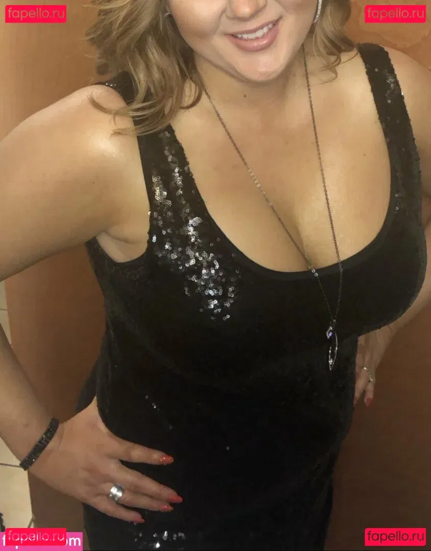 Momma Michelle Onlyfans Photo Gallery 