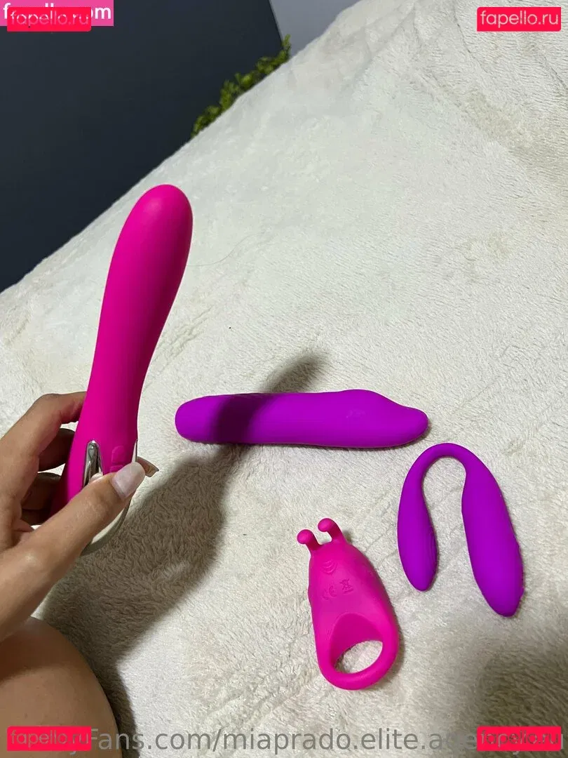 mia.prado Onlyfans Photo Gallery 