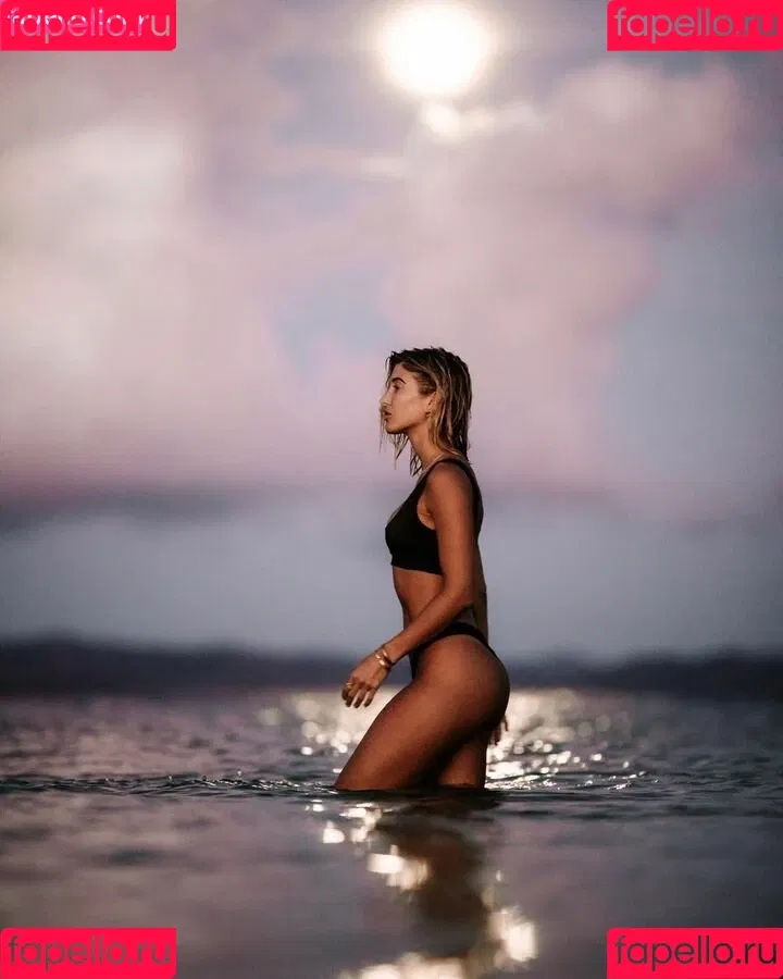 Lauren Bullen Onlyfans Photo Gallery 