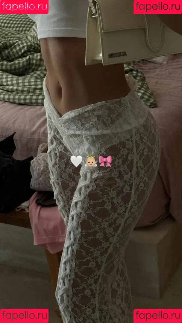 Lauren Bullen Onlyfans Photo Gallery 