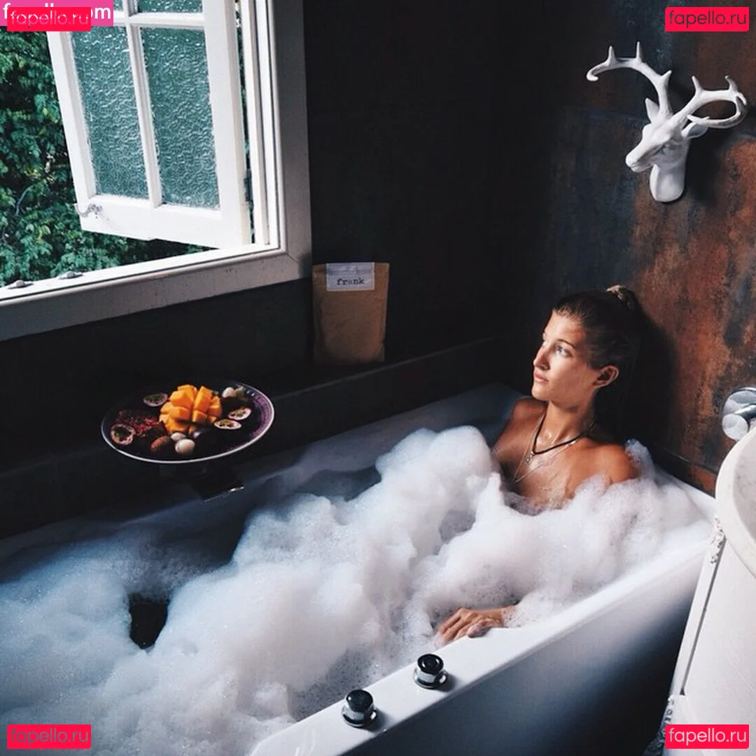 Lauren Bullen Onlyfans Photo Gallery 