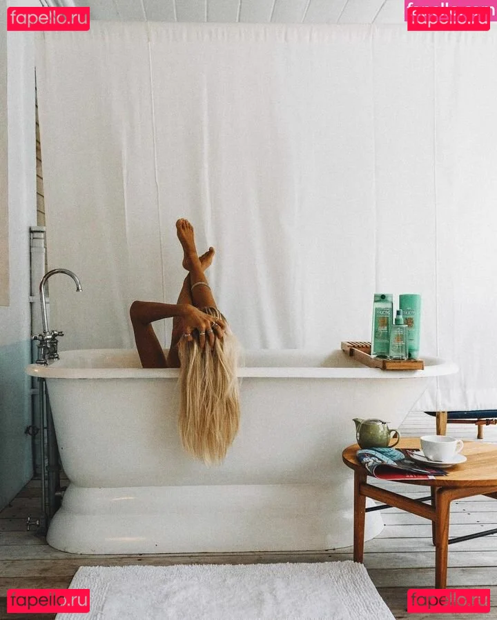 Lauren Bullen Onlyfans Photo Gallery 