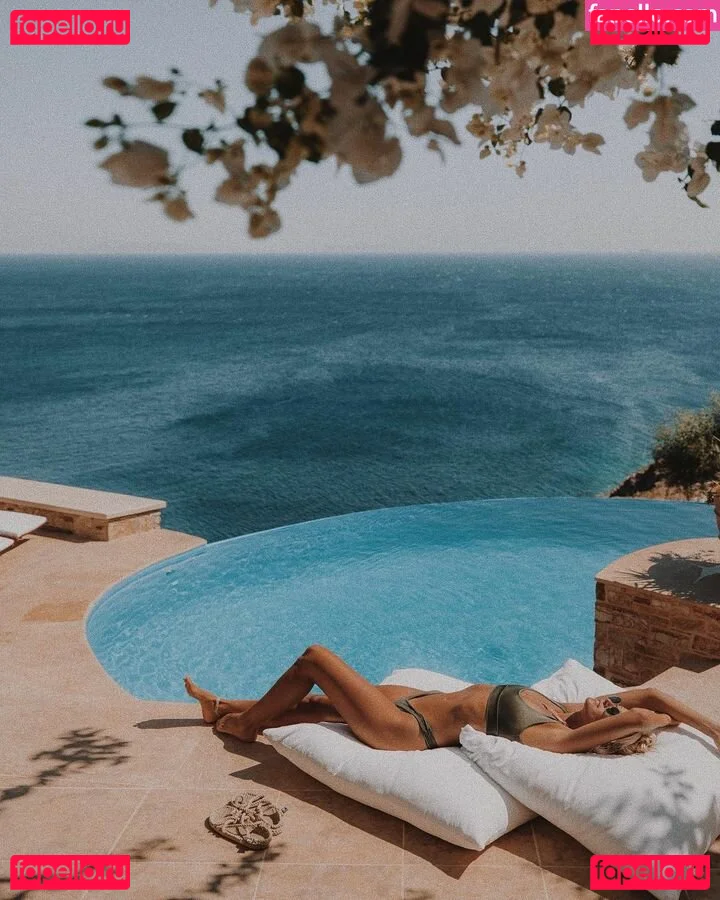 Lauren Bullen Onlyfans Photo Gallery 