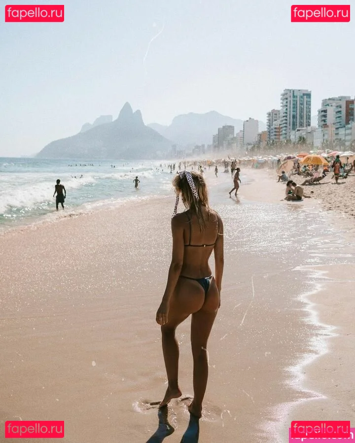 Lauren Bullen Onlyfans Photo Gallery 