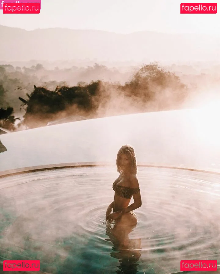 Lauren Bullen Onlyfans Photo Gallery 