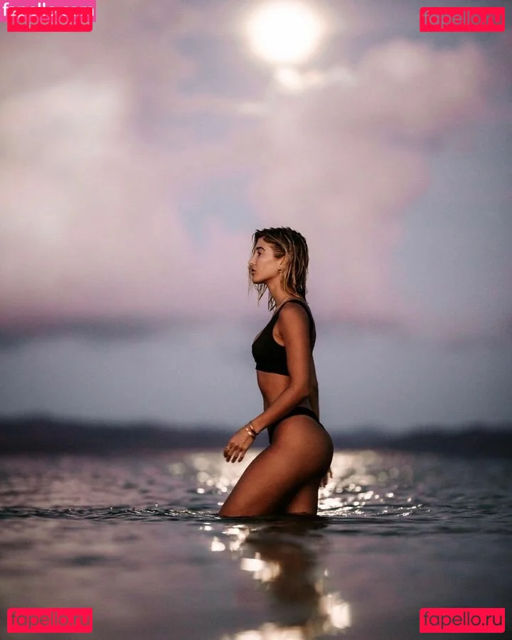 Lauren Bullen Onlyfans Photo Gallery 