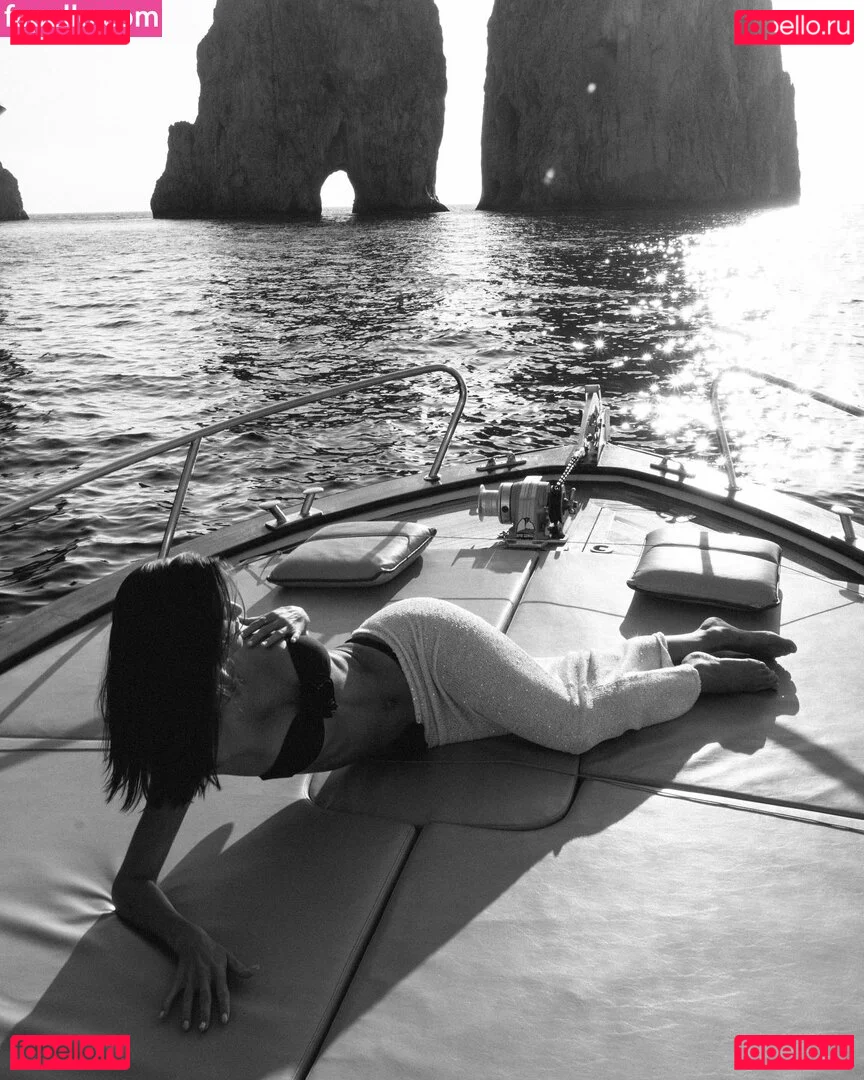 Lauren Bullen Onlyfans Photo Gallery 