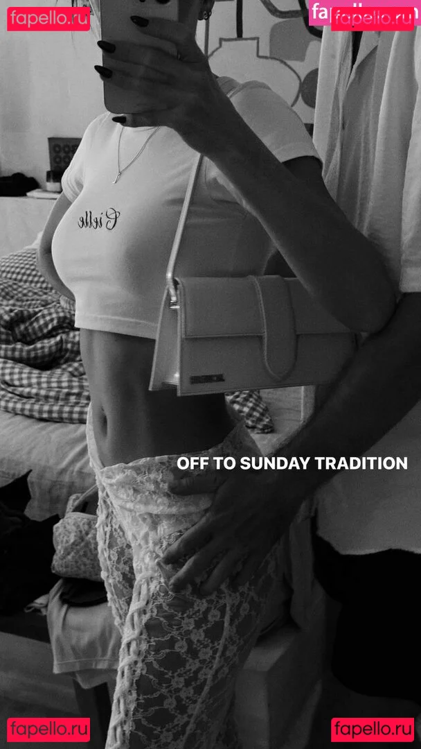 Lauren Bullen Onlyfans Photo Gallery 