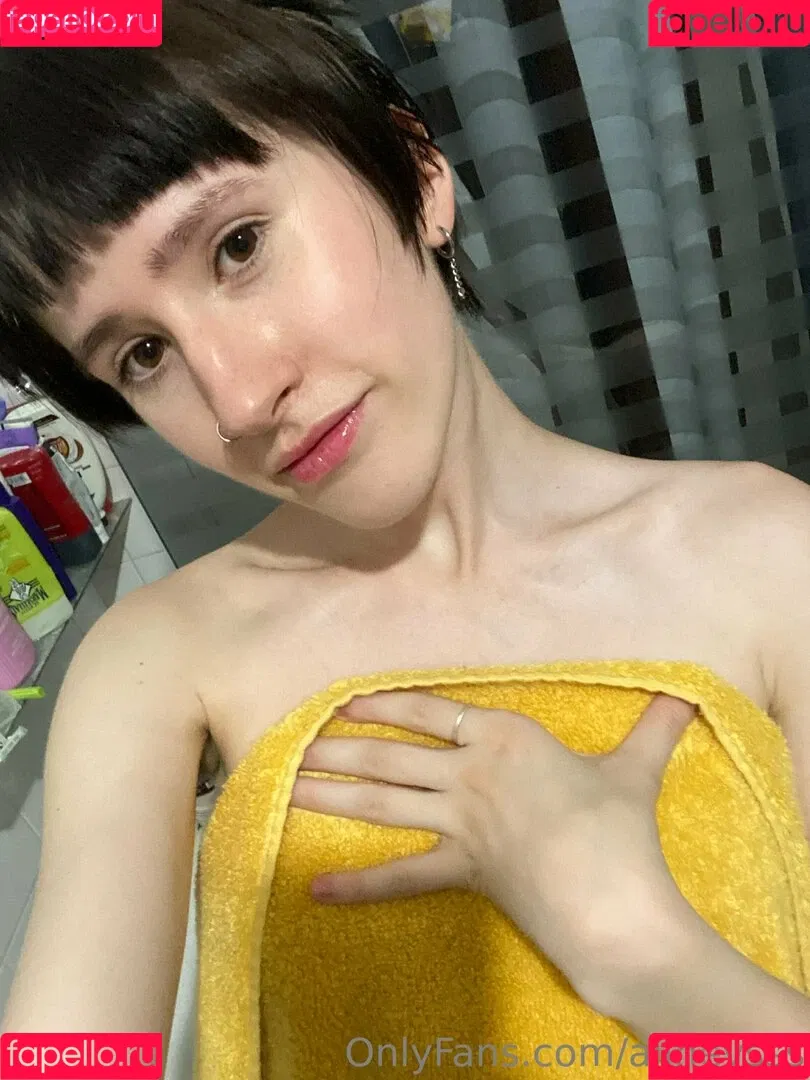 alinevsss Onlyfans Photo Gallery 