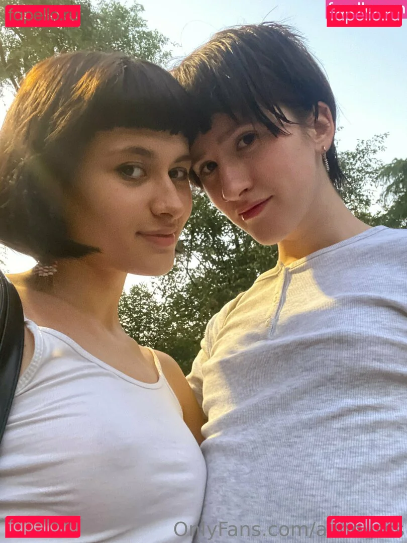 alinevsss Onlyfans Photo Gallery 