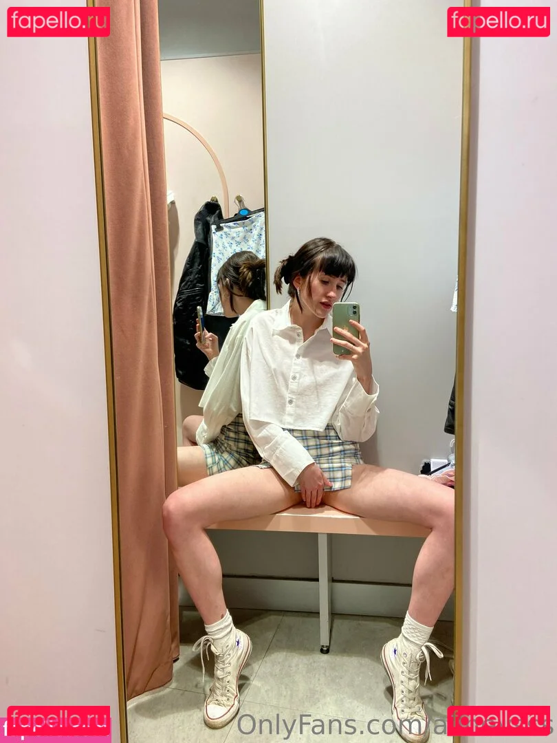 alinevsss Onlyfans Photo Gallery 