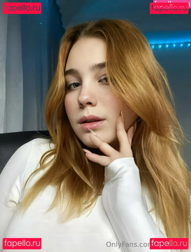 alinevsss Onlyfans Photo Gallery 