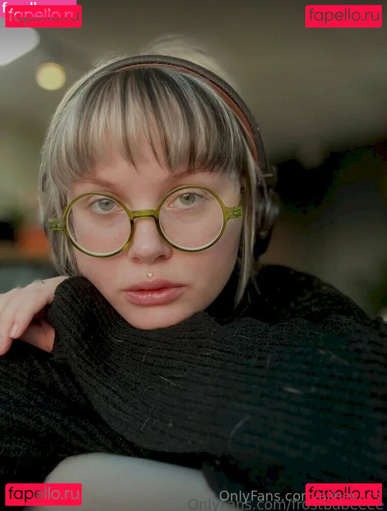 alinevsss Onlyfans Photo Gallery 