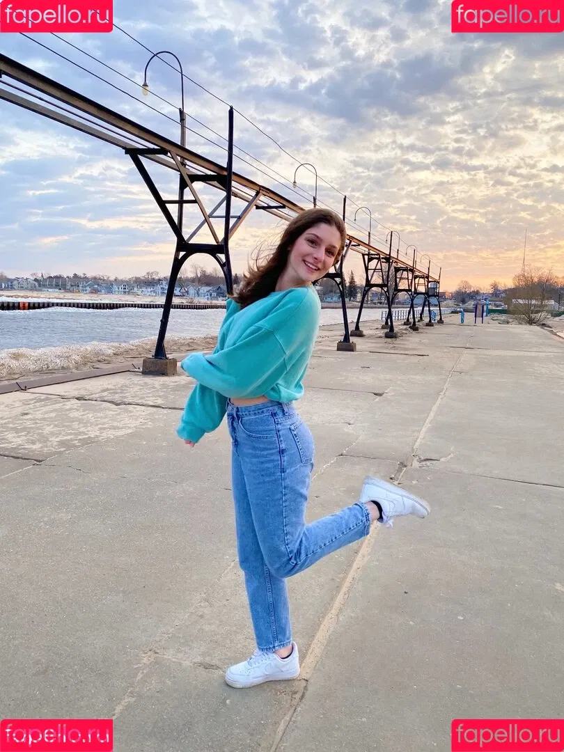 Efiyenia Stavropoulos Onlyfans Photo Gallery 