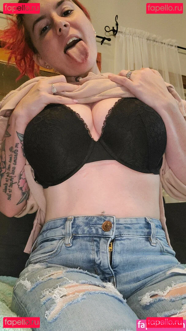 Sara Mills Onlyfans Photo Gallery 