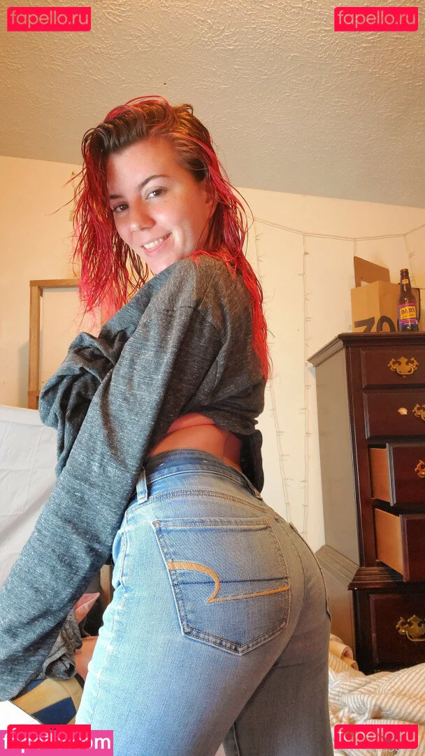 Sara Mills Onlyfans Photo Gallery 