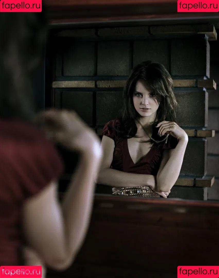 Mena Suvari Onlyfans Photo Gallery 