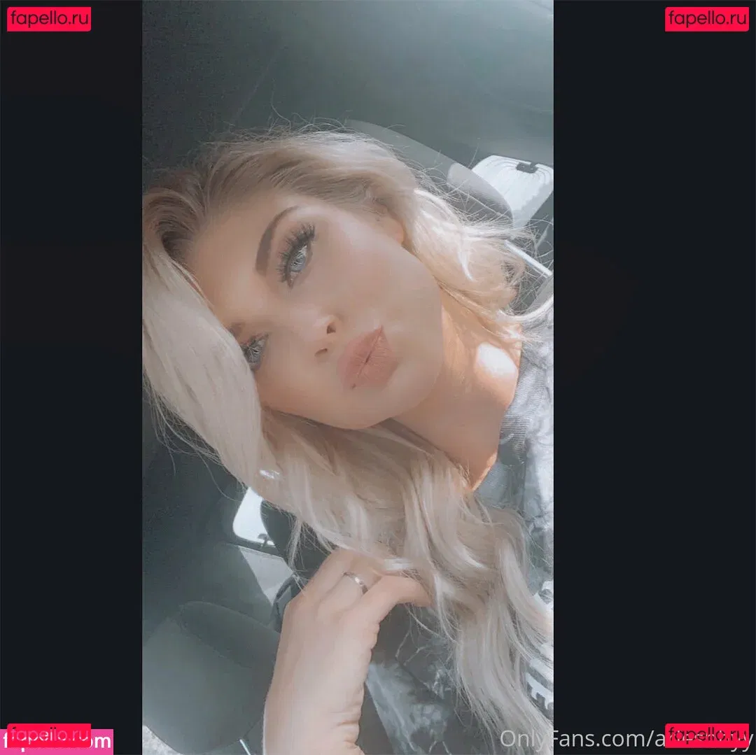 Ava Rose Onlyfans Photo Gallery 