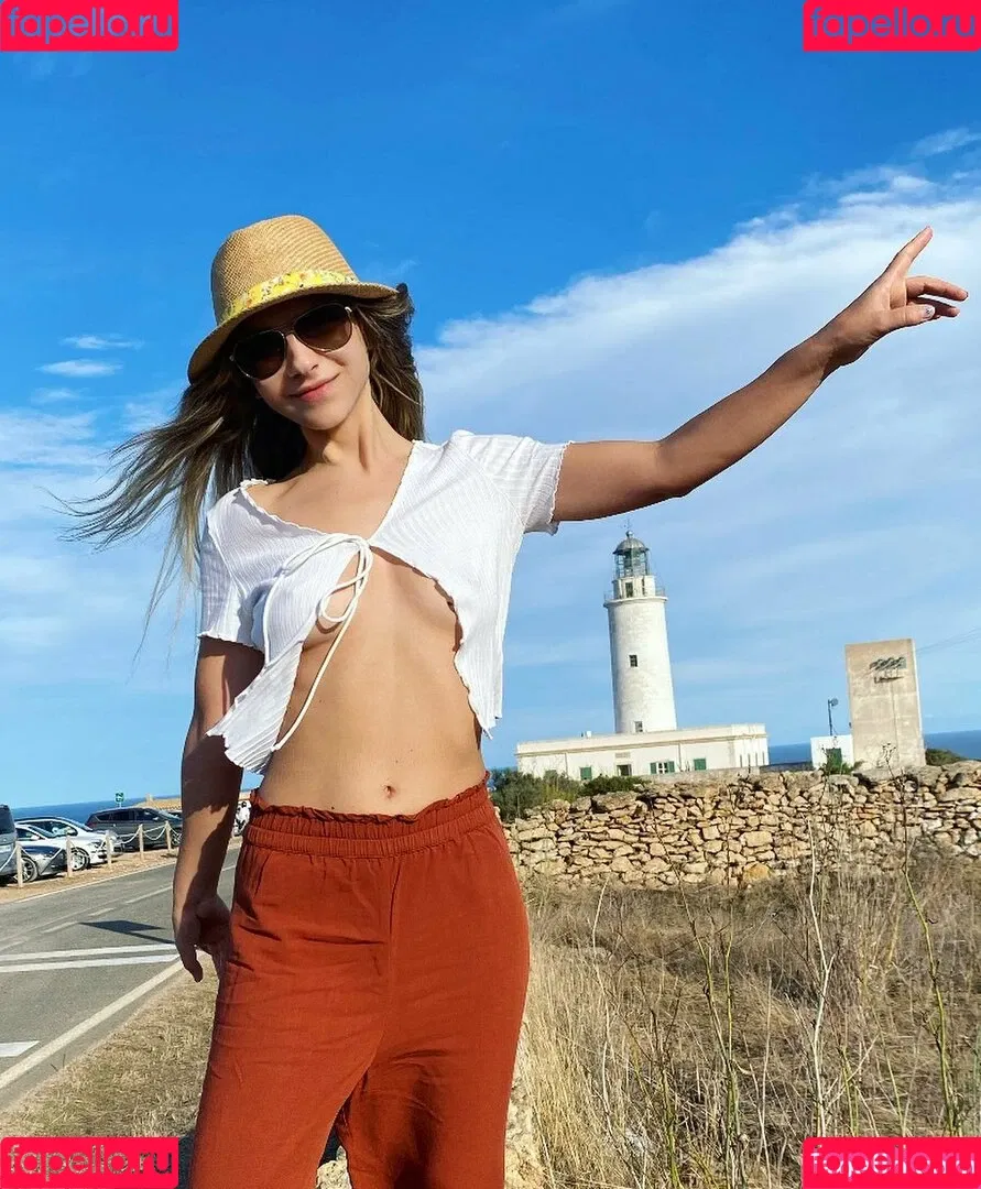 Lia Noya Onlyfans Photo Gallery 