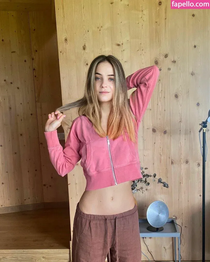 Lia Noya Onlyfans Photo Gallery 