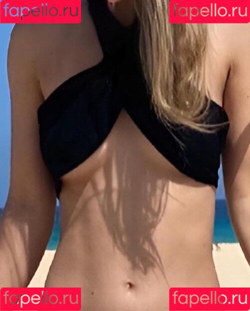 Lia Noya Onlyfans Photo Gallery 