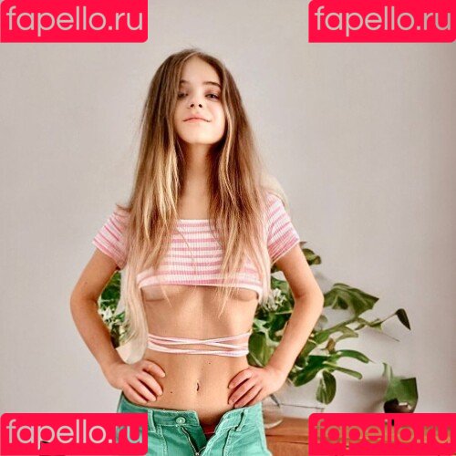 Lia Noya Onlyfans Photo Gallery 