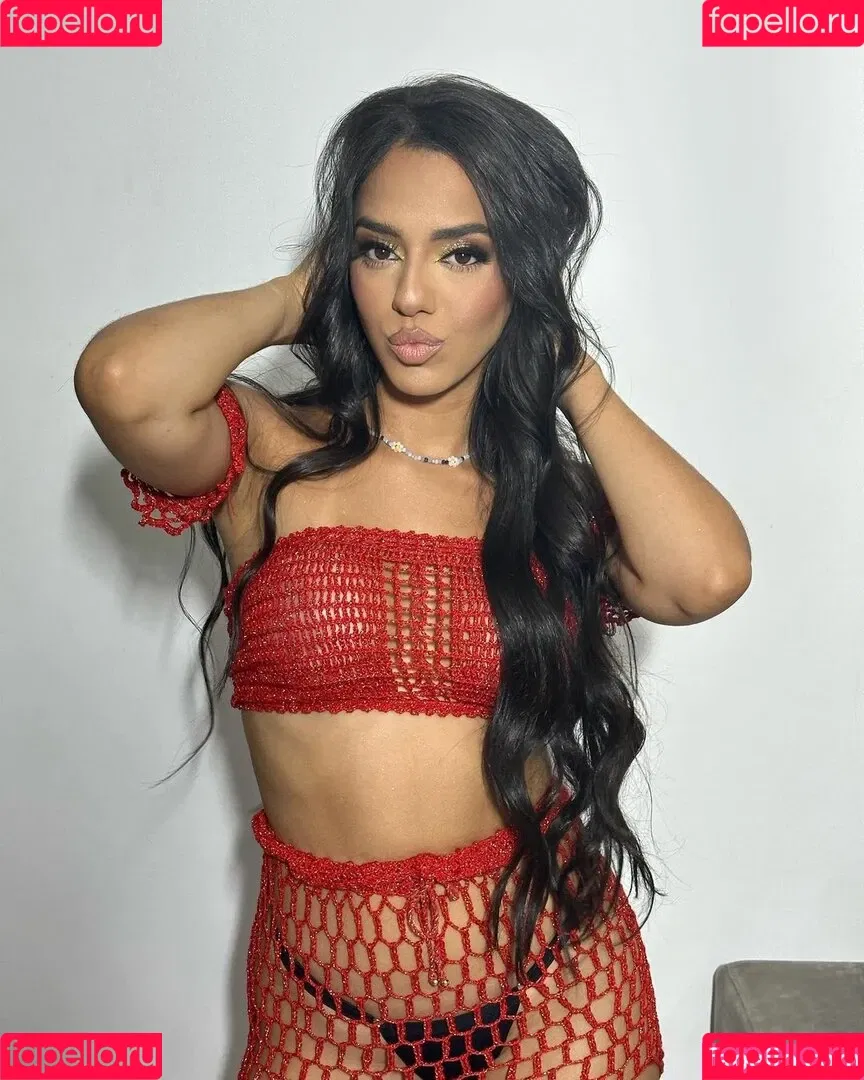 Mariely E Mirella Santos Onlyfans Photo Gallery 