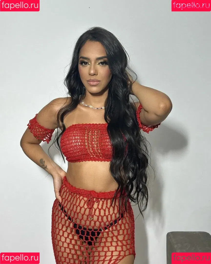 Mariely E Mirella Santos Onlyfans Photo Gallery 