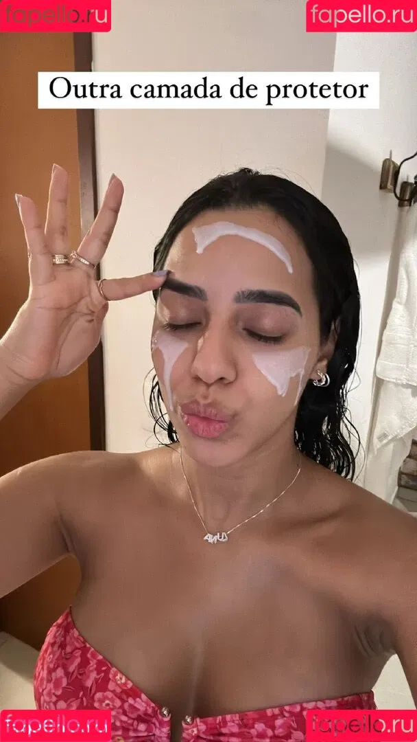 Mariely E Mirella Santos Onlyfans Photo Gallery 