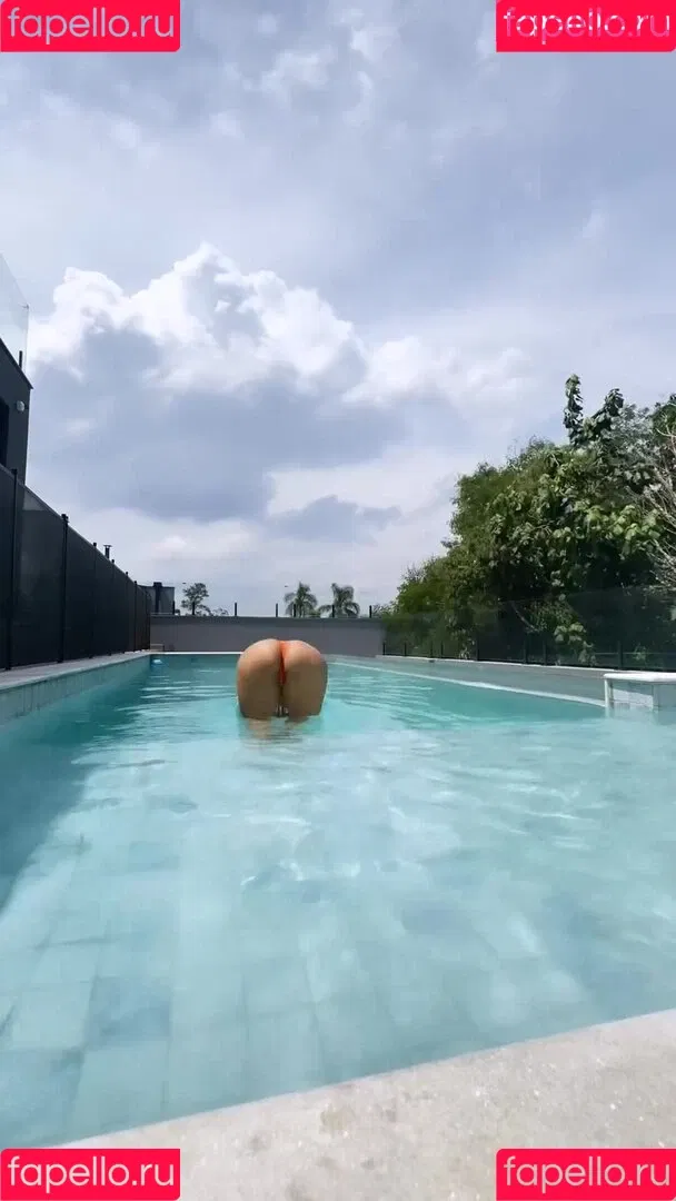 Mariely E Mirella Santos Onlyfans Photo Gallery 