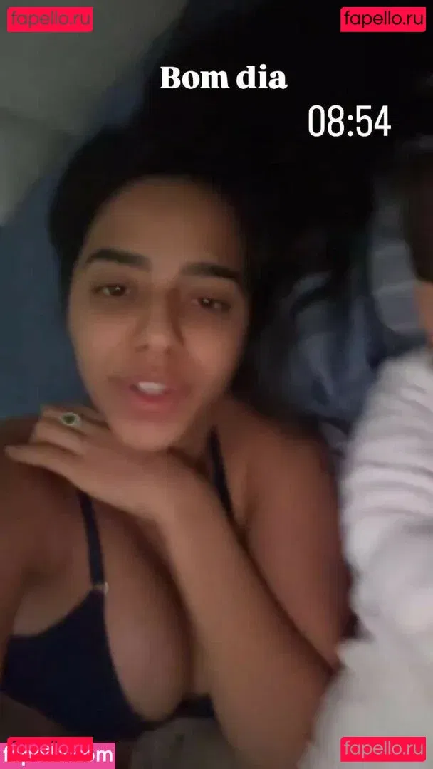 Mariely E Mirella Santos Onlyfans Photo Gallery 