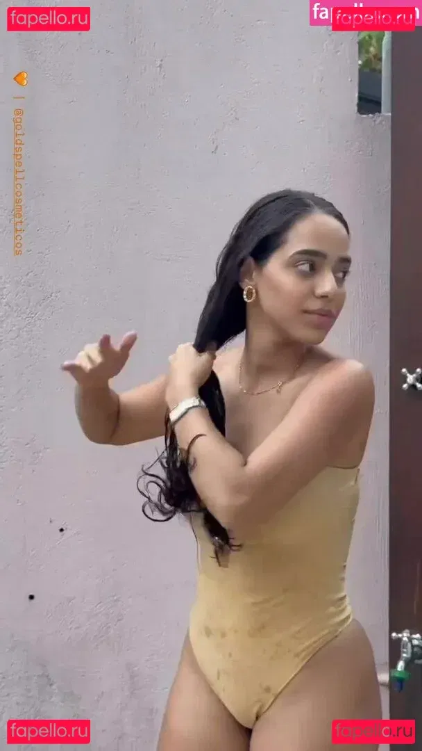 Mariely E Mirella Santos Onlyfans Photo Gallery 