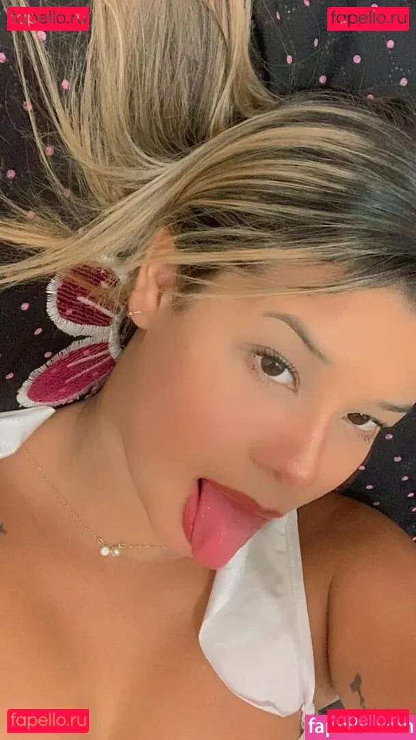 Hanna Sophia Onlyfans Photo Gallery 