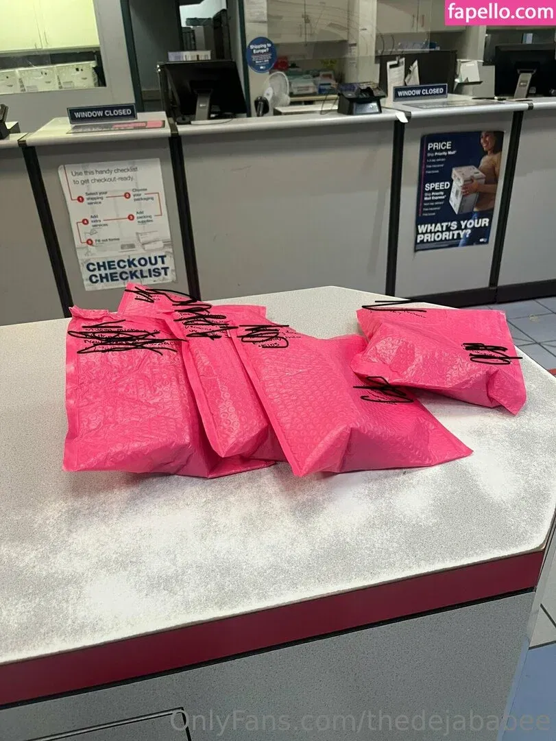 thedejababee Onlyfans Photo Gallery 