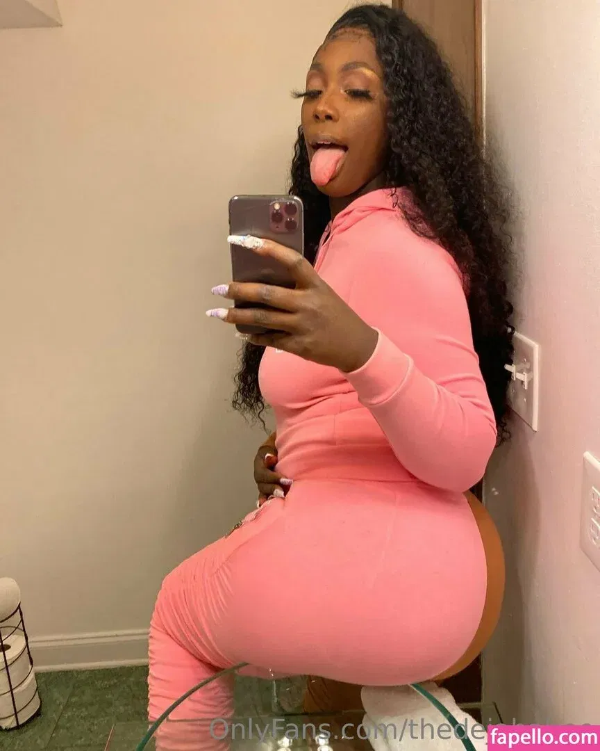 thedejababee Onlyfans Photo Gallery 