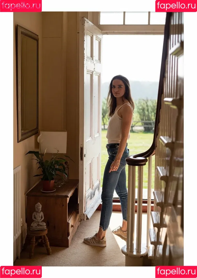 Catie Munnings Onlyfans Photo Gallery 