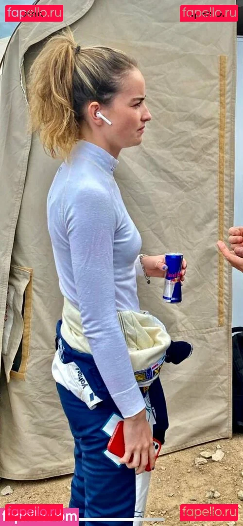 Catie Munnings Onlyfans Photo Gallery 