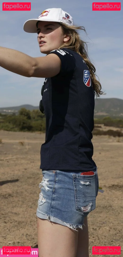 Catie Munnings Onlyfans Photo Gallery 