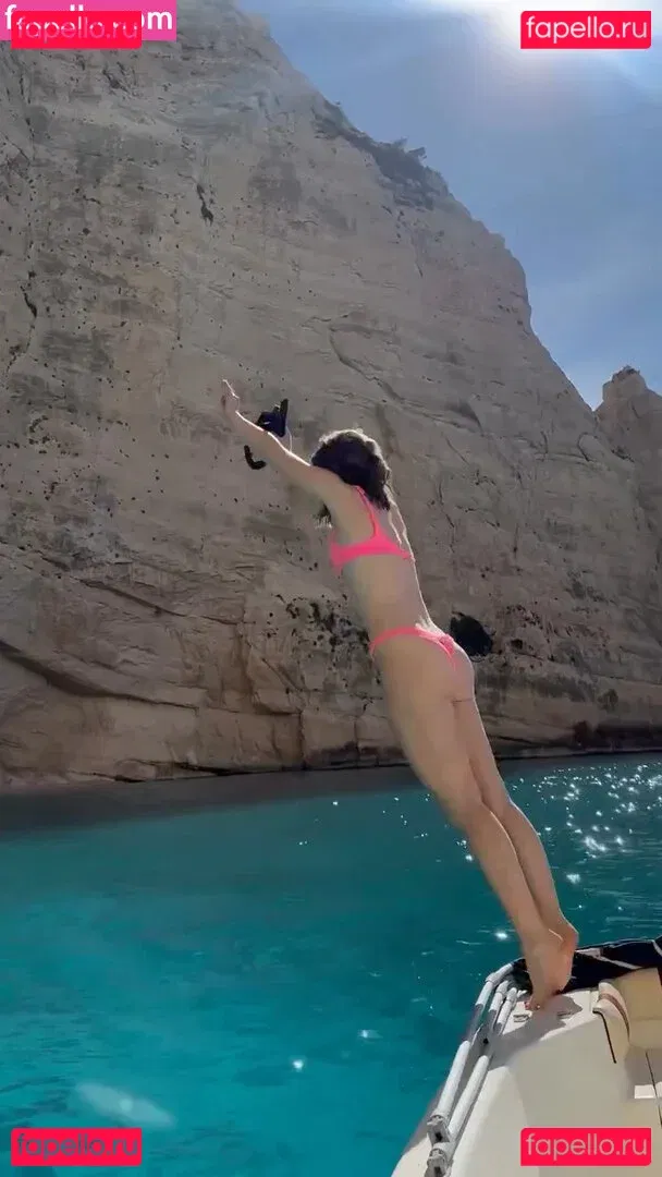 Catie Munnings Onlyfans Photo Gallery 