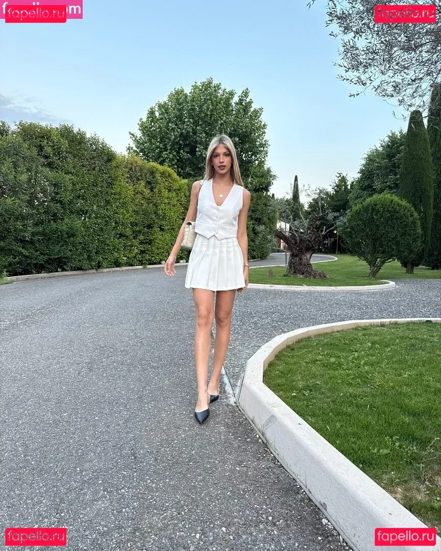 Alice D Onlyfans Photo Gallery 