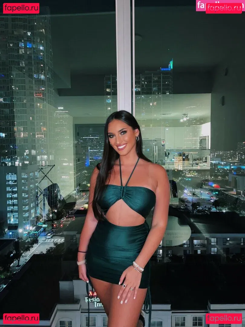 Taylor Alessi Onlyfans Photo Gallery 