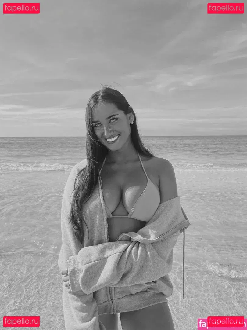 Taylor Alessi Onlyfans Photo Gallery 