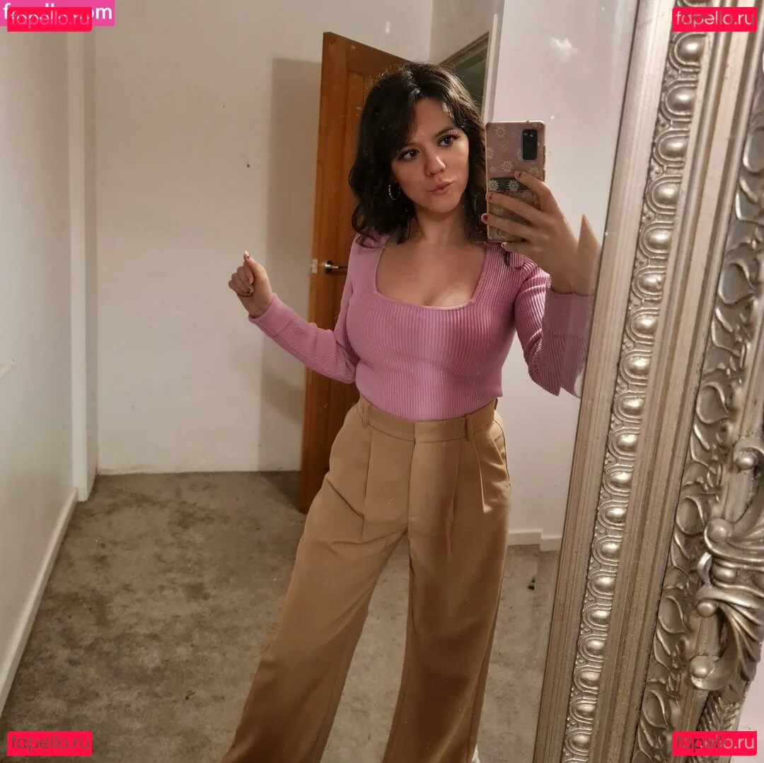 Georgia Veitch Onlyfans Photo Gallery 