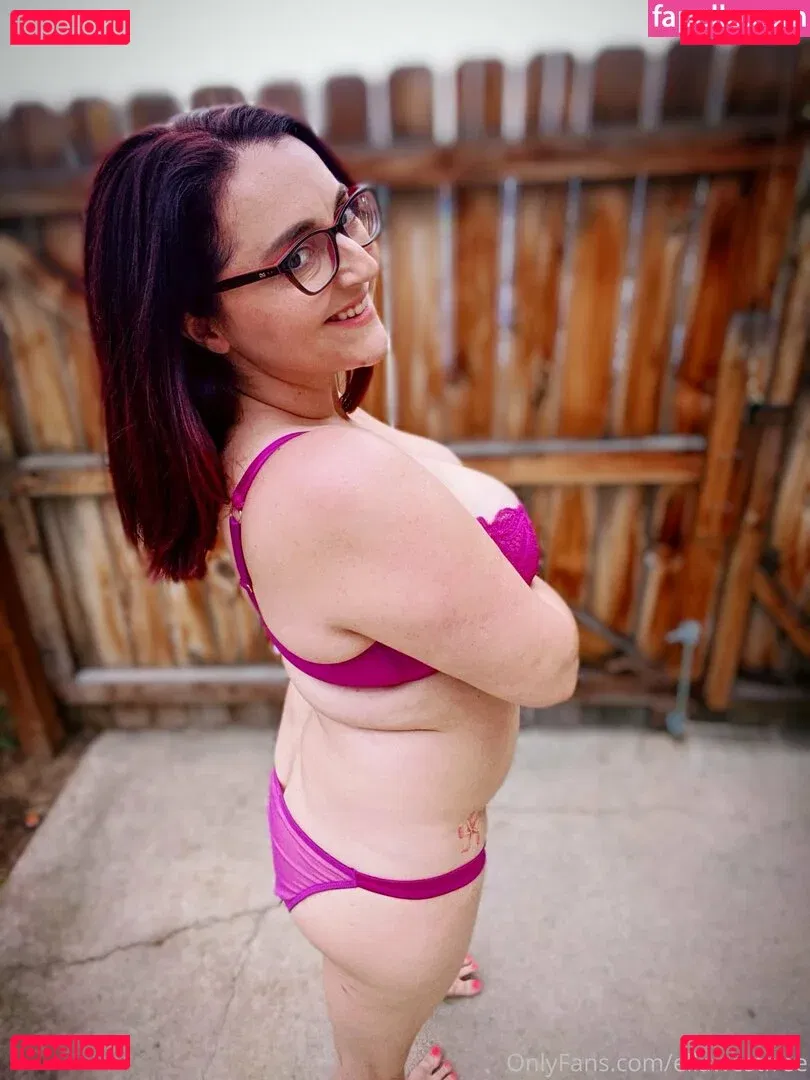 ellawestfree Onlyfans Photo Gallery 