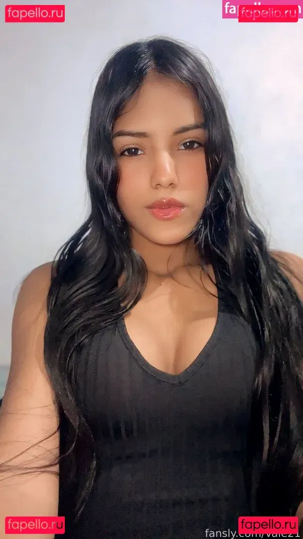 Vale21 Onlyfans Photo Gallery 