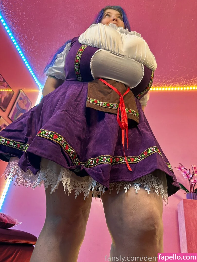 Demora Avarice Onlyfans Photo Gallery 