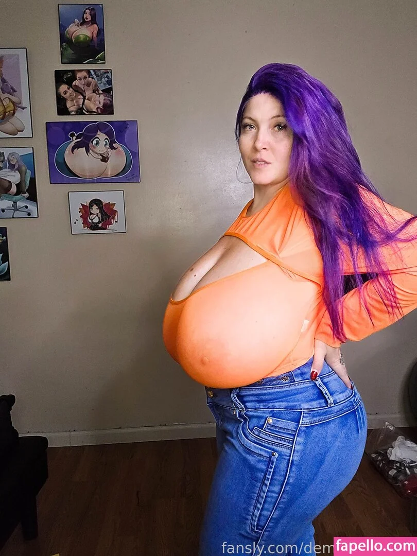 Demora Avarice Onlyfans Photo Gallery 