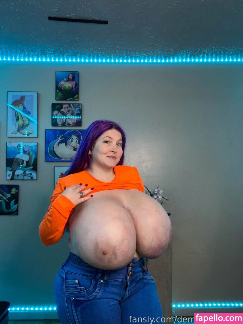 Demora Avarice Onlyfans Photo Gallery 