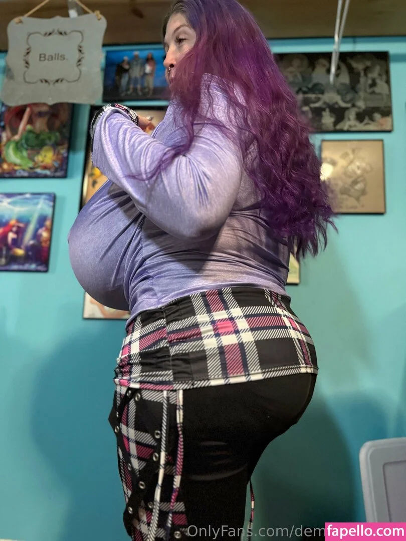 Demora Avarice Onlyfans Photo Gallery 