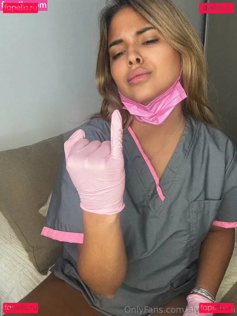 alysson01n Onlyfans Photo Gallery 